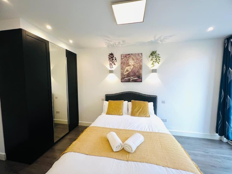 Appartement Stunning Two Bed Flat In Londen
