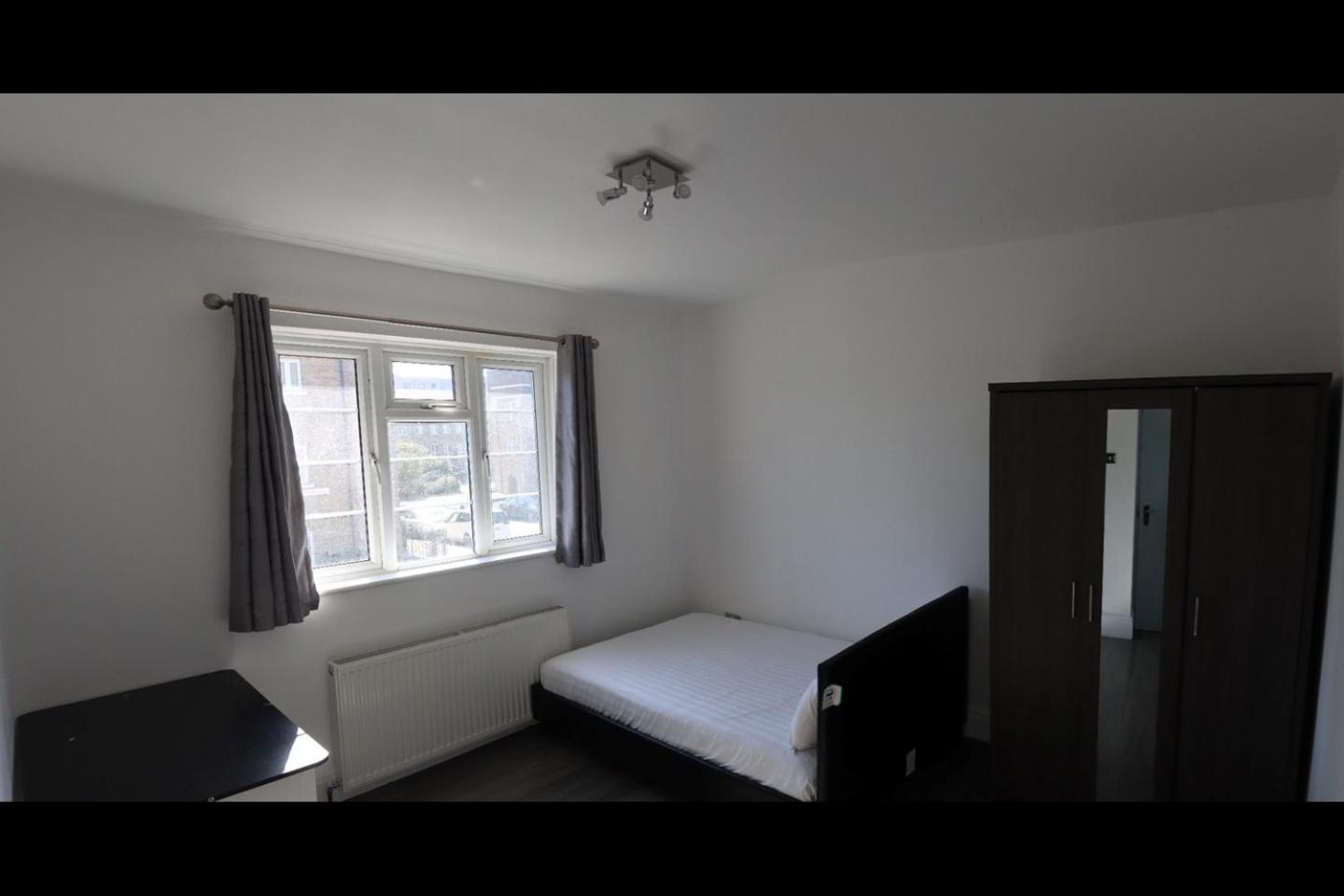 Feriehus Limehouse Townhomes A 4-bedroom 3-bathroom Townhome With A Private Garden London