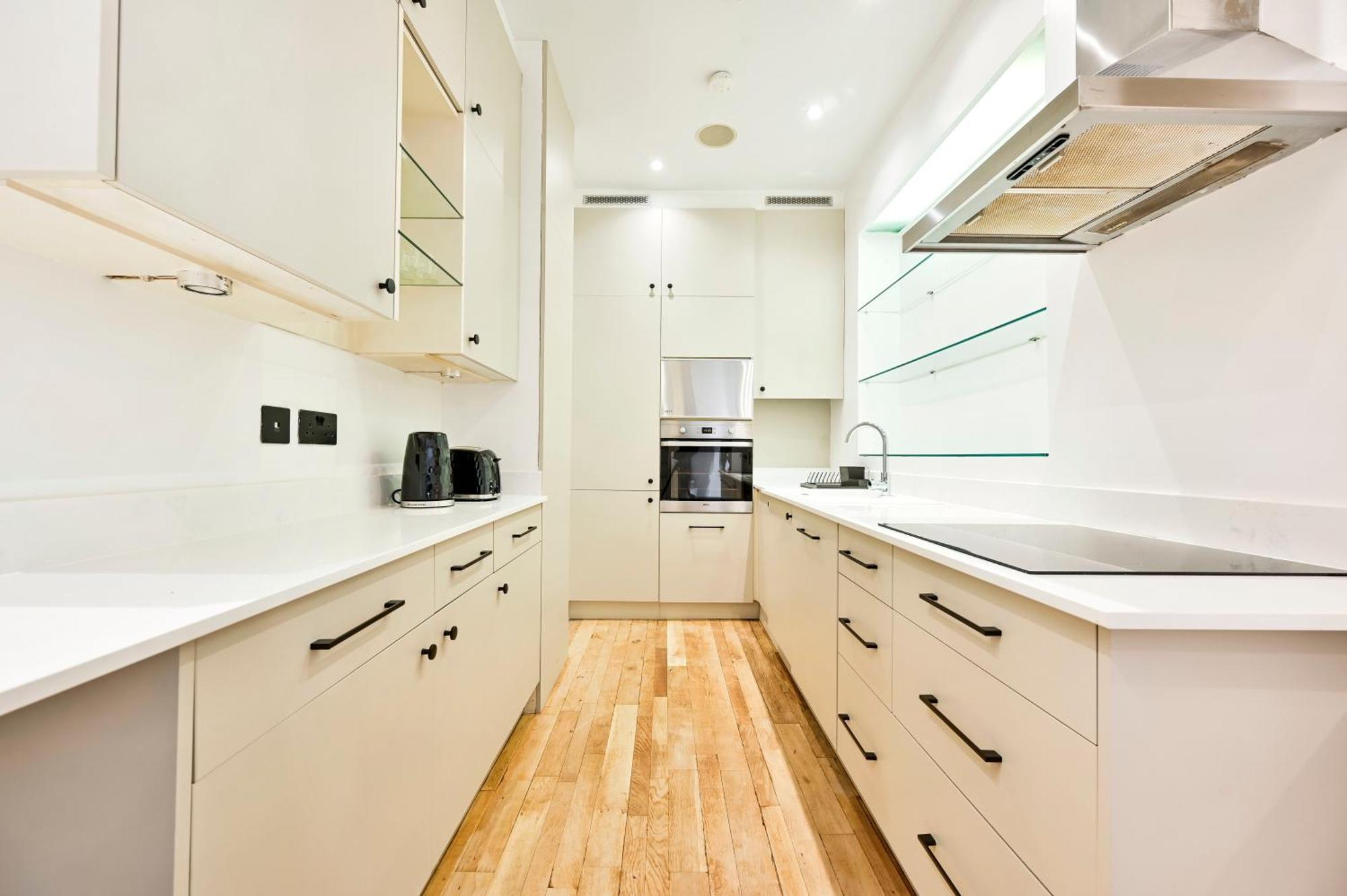 Amazing 3 Bed Great Portland Street *