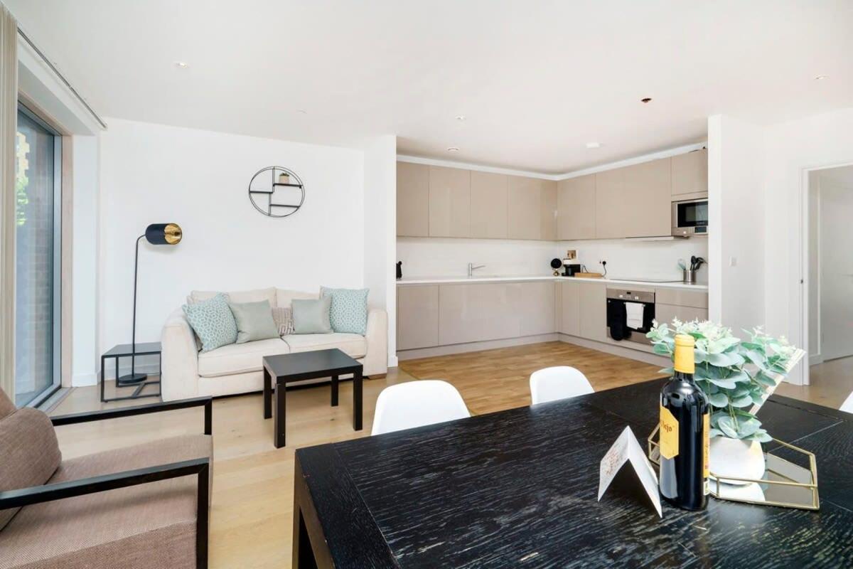 Appartement Serene 3br Family Retreat In Elephant And Castle Londen