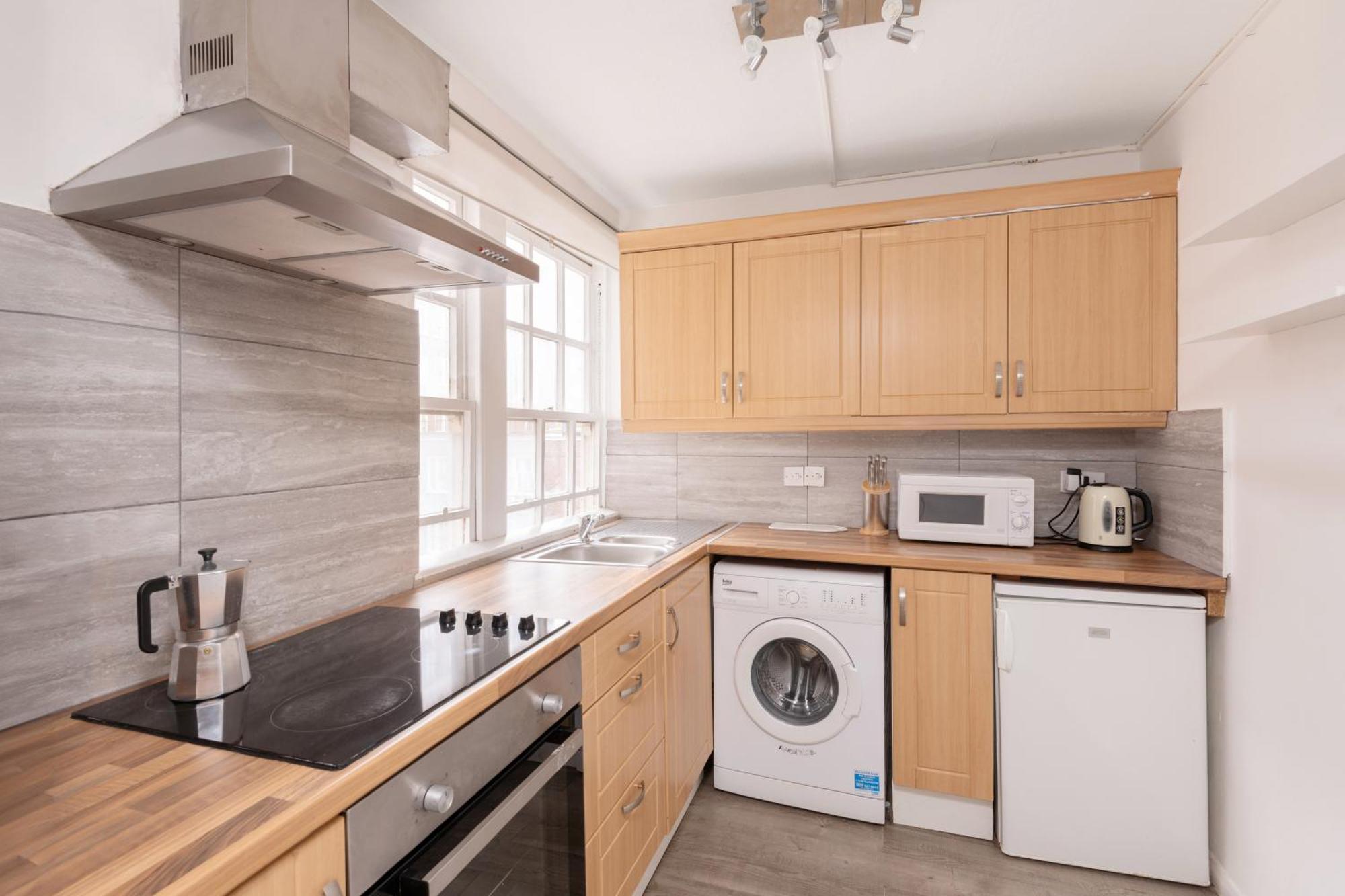 2-bed Marylebone With Concierge & Private Elevator - Next To Oxford Street, Selfridges & Hyde Park Lägenhet