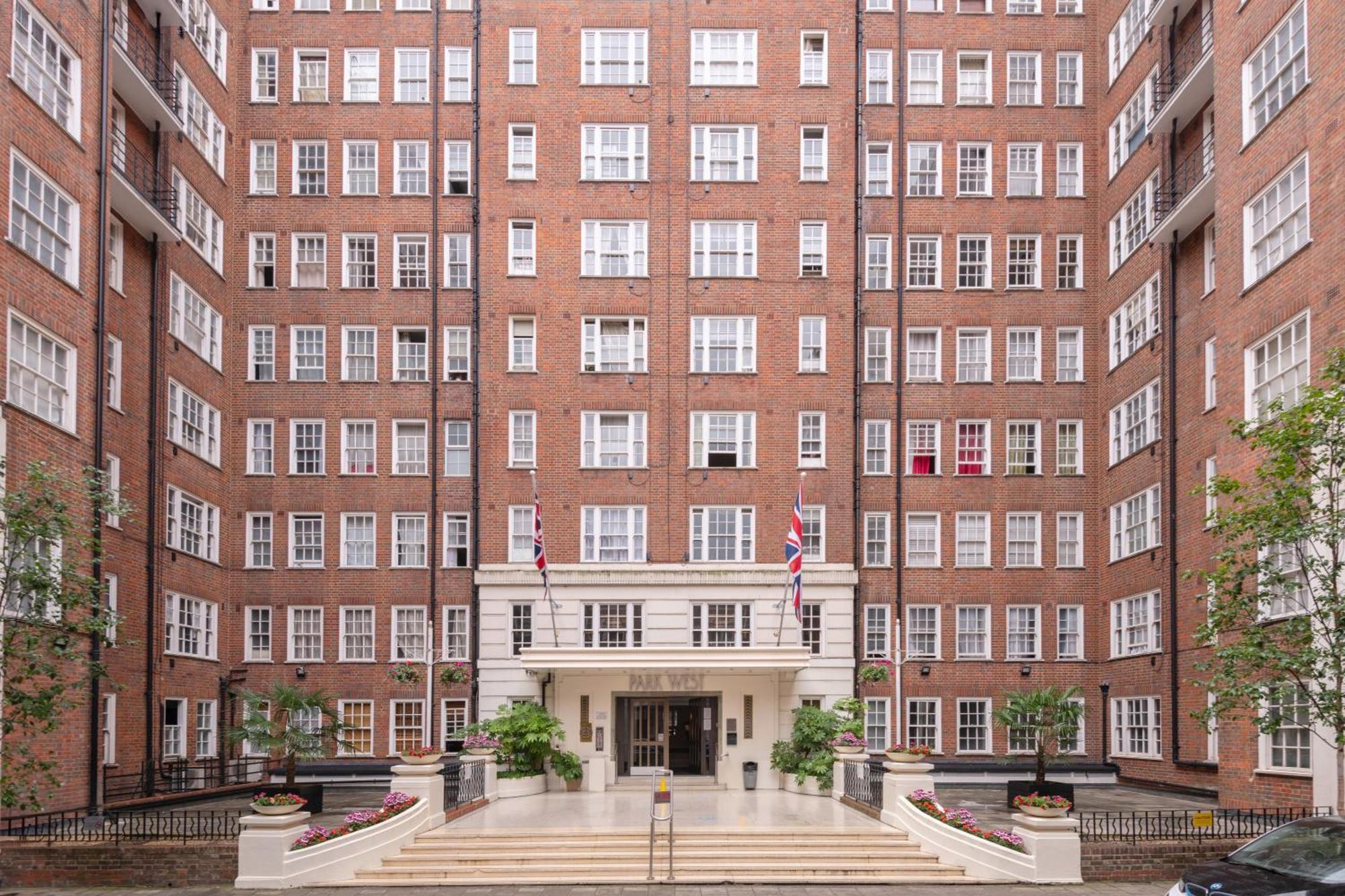 Lägenhet 2-bed Marylebone With Concierge & Private Elevator - Next To Oxford Street, Selfridges & Hyde Park *