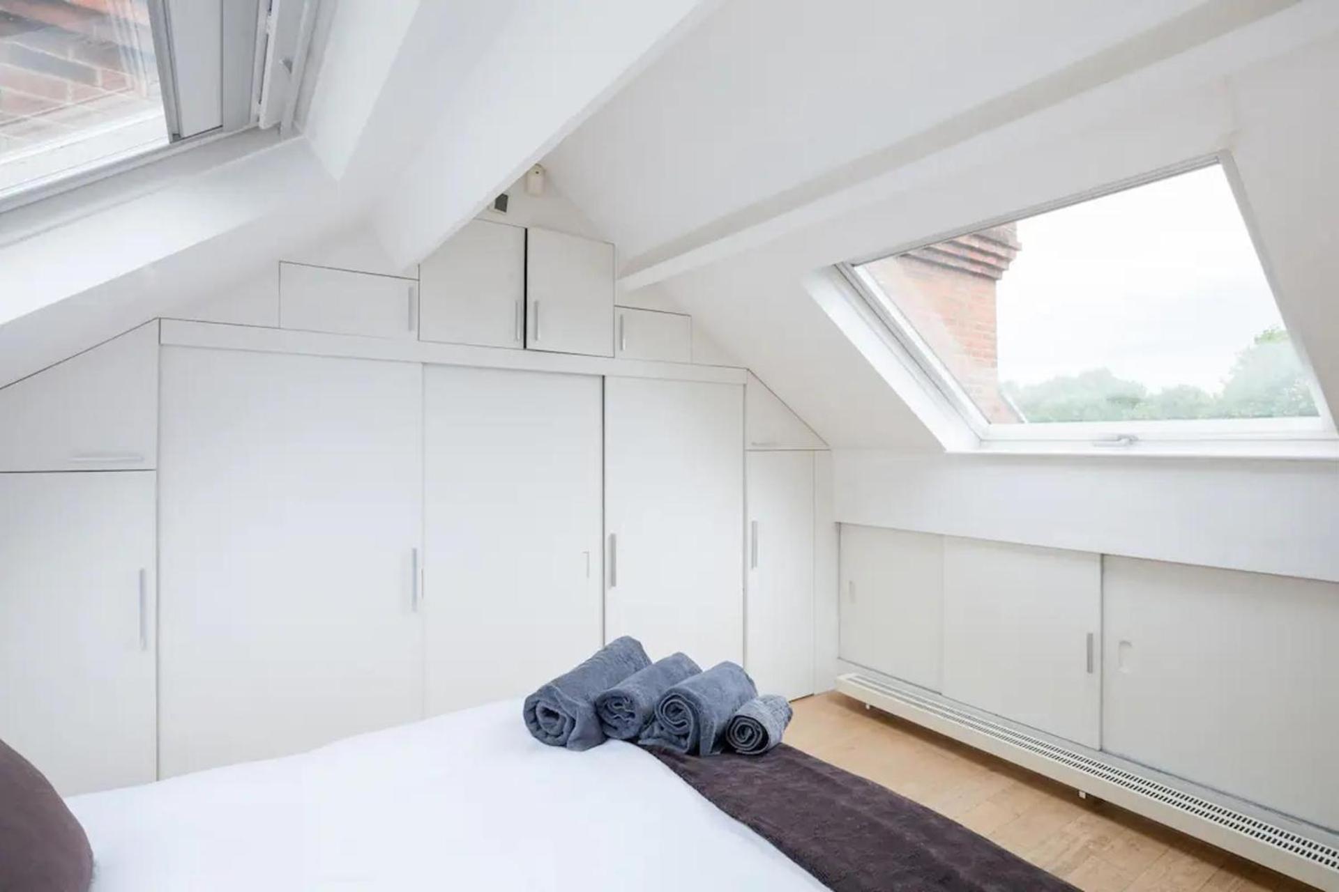 Appartement Knightsbridge 4th Floor Walk Up- Penthouse Londen