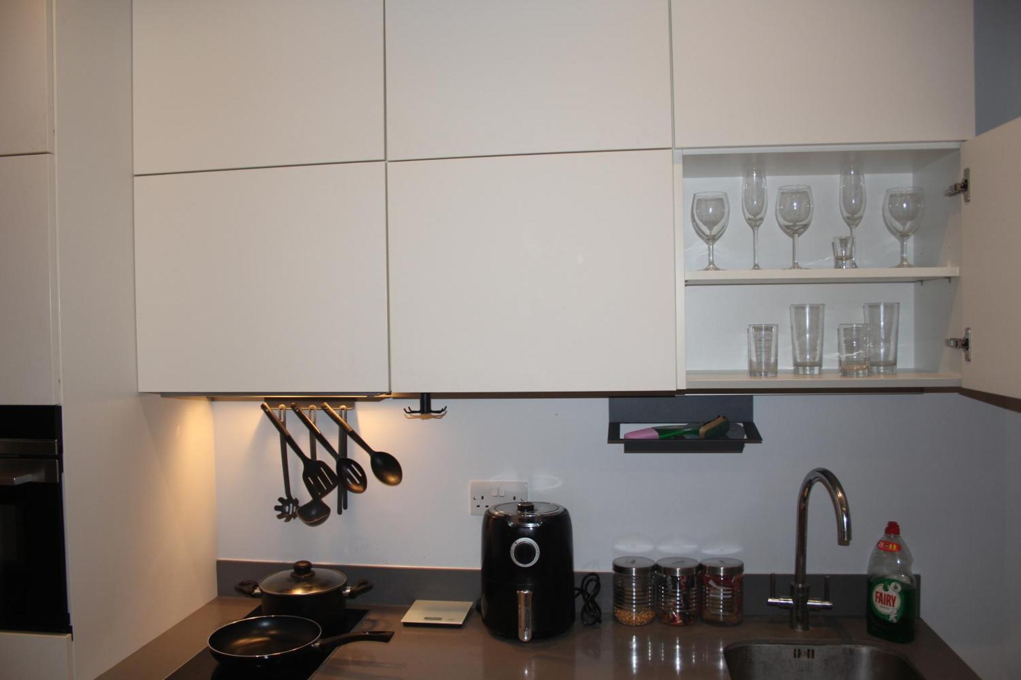 Entire Flat Near Bridge Appartement Londen