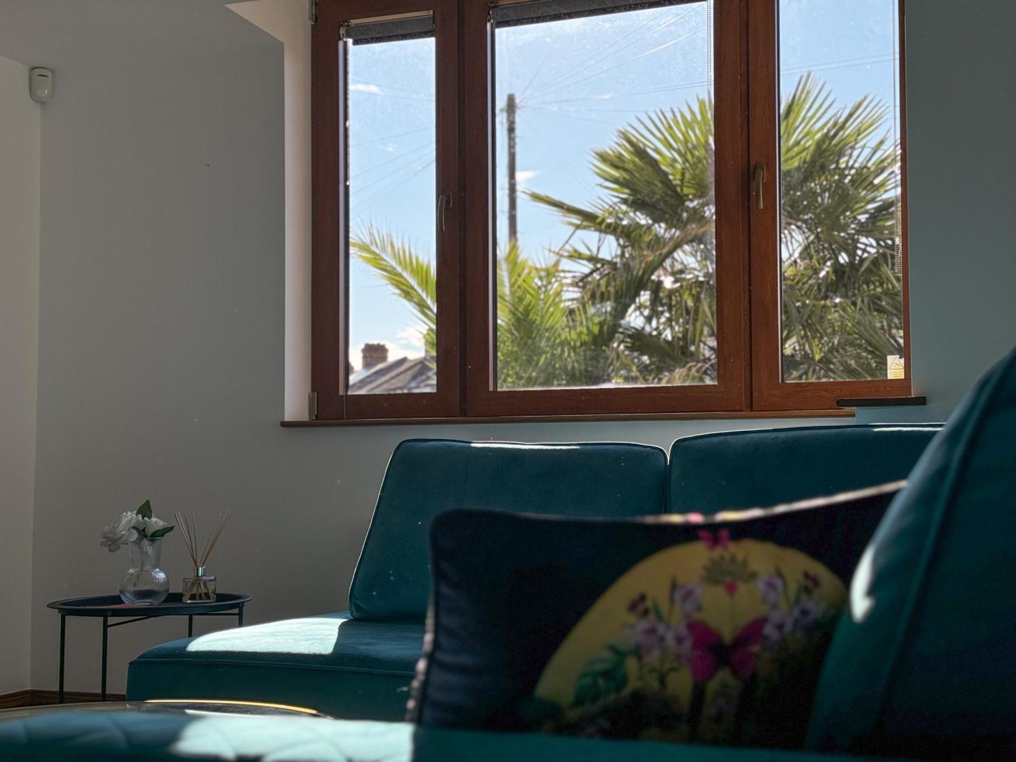 Ferienhaus Luxurious 3bed House With Bath & Garden London