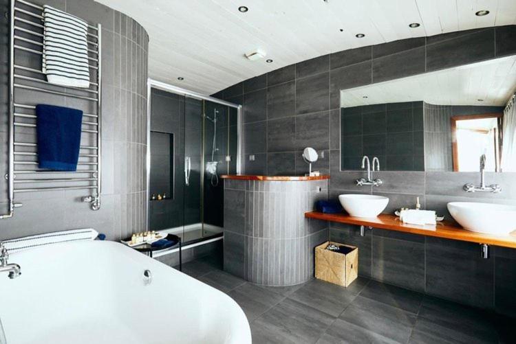 Le Sorelle Båthotell London