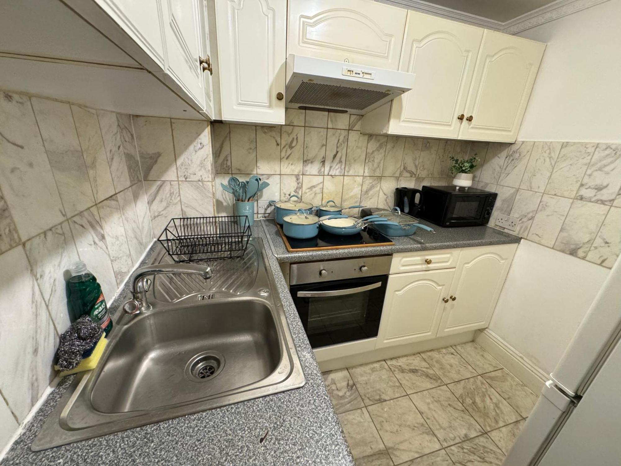 Lägenhet And Affordable Flat For 6 People In Zone 1 - Baker Street - With Breakfast Included London