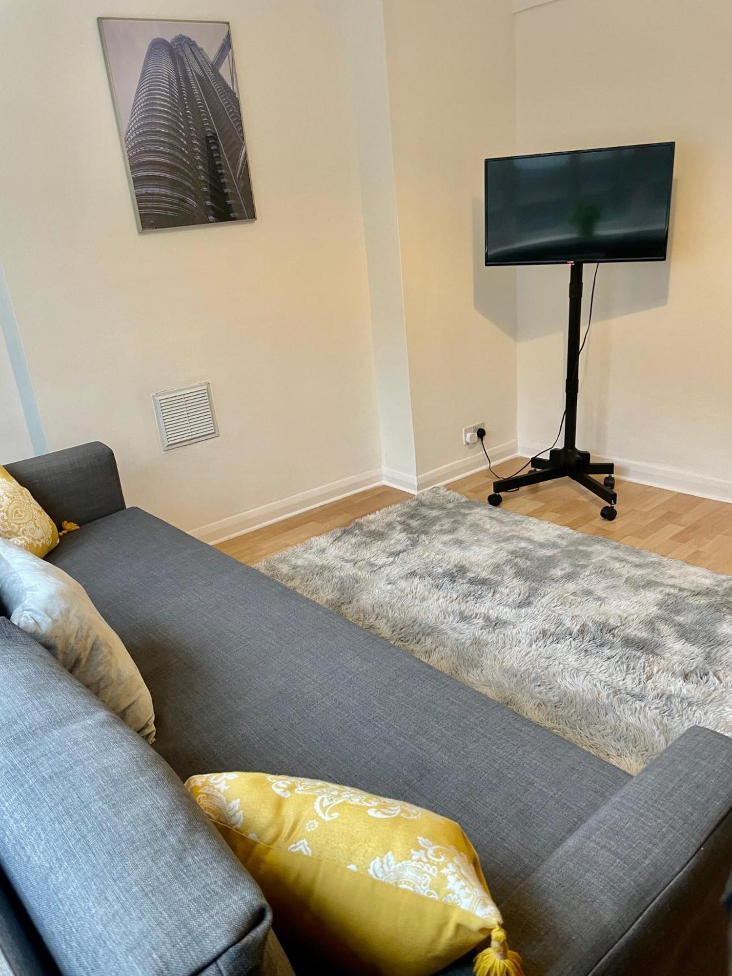 2 Bedroom Near Euston, King's Cross * Londres