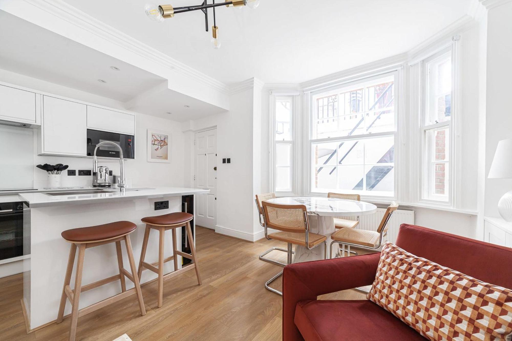 Chic Chelsea Retreat In A Victorian Building * Londen