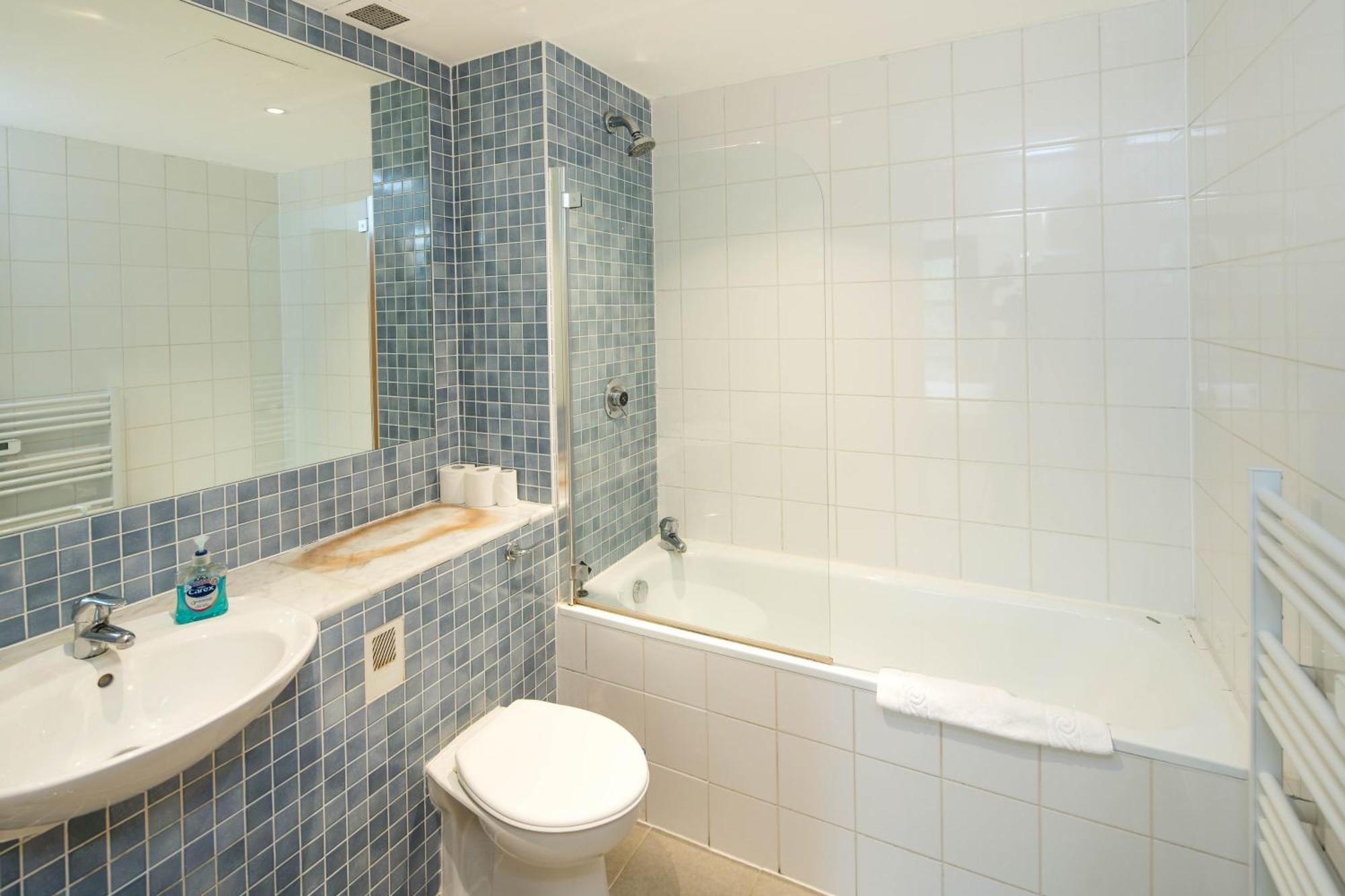 Superfast Broadband 2bd Flat Farringdon Londres
