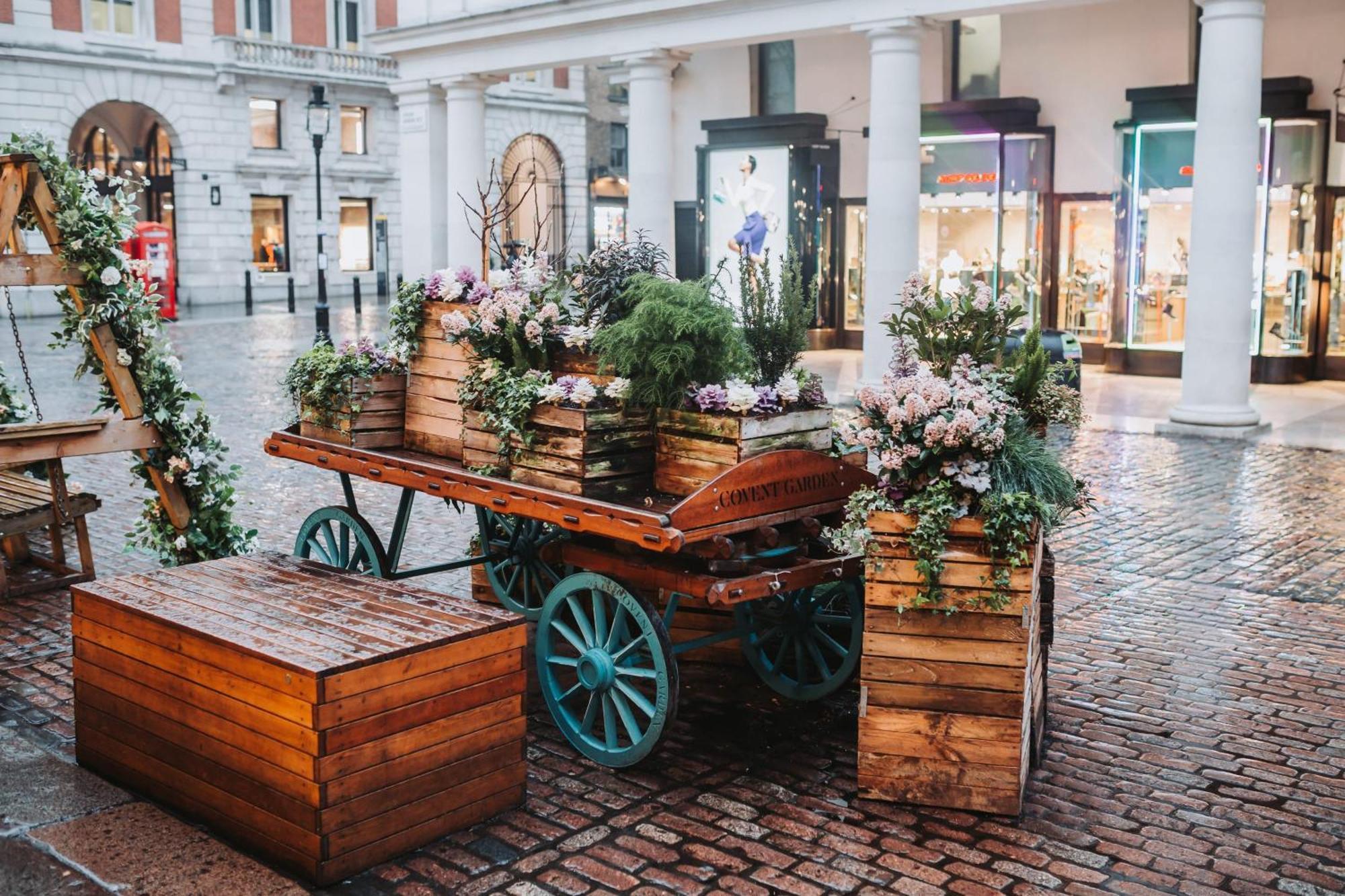 The Insta Playhouse - Covent Garden - By Frankie Says * Londra