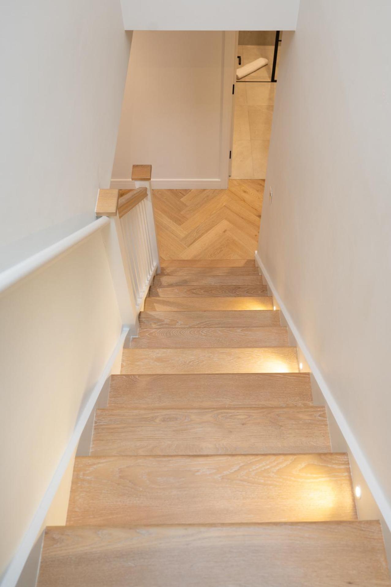 Modern 2 Bed Charlotte Street On 3rd Floor Appartamento Londra