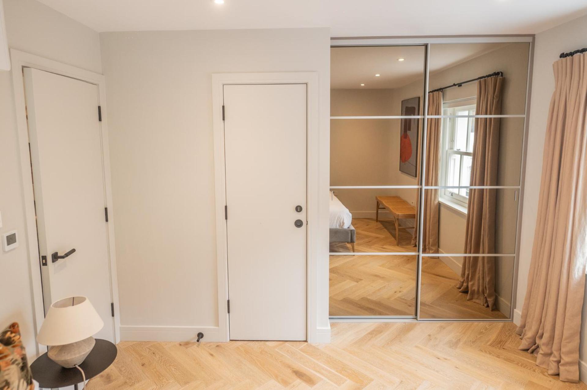 Modern 2 Bed Charlotte Street On 3rd Floor * Londra