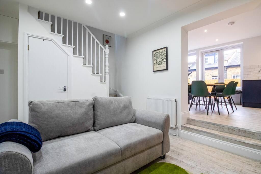 Spacious 3 Bed 3 Bath Aldgate Lejlighed London