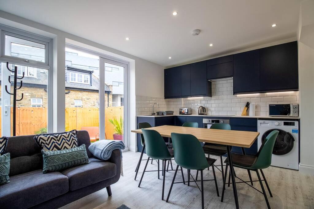 Lejlighed Spacious 3 Bed 3 Bath Aldgate