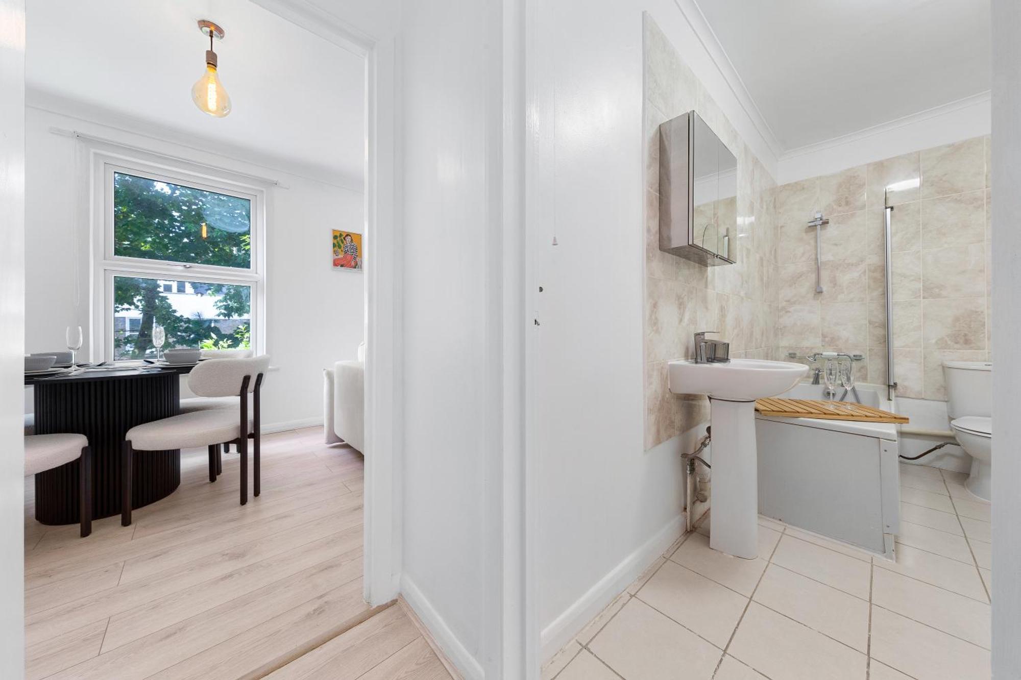 Stylish Flat Near Tower Bridge & Bridge London