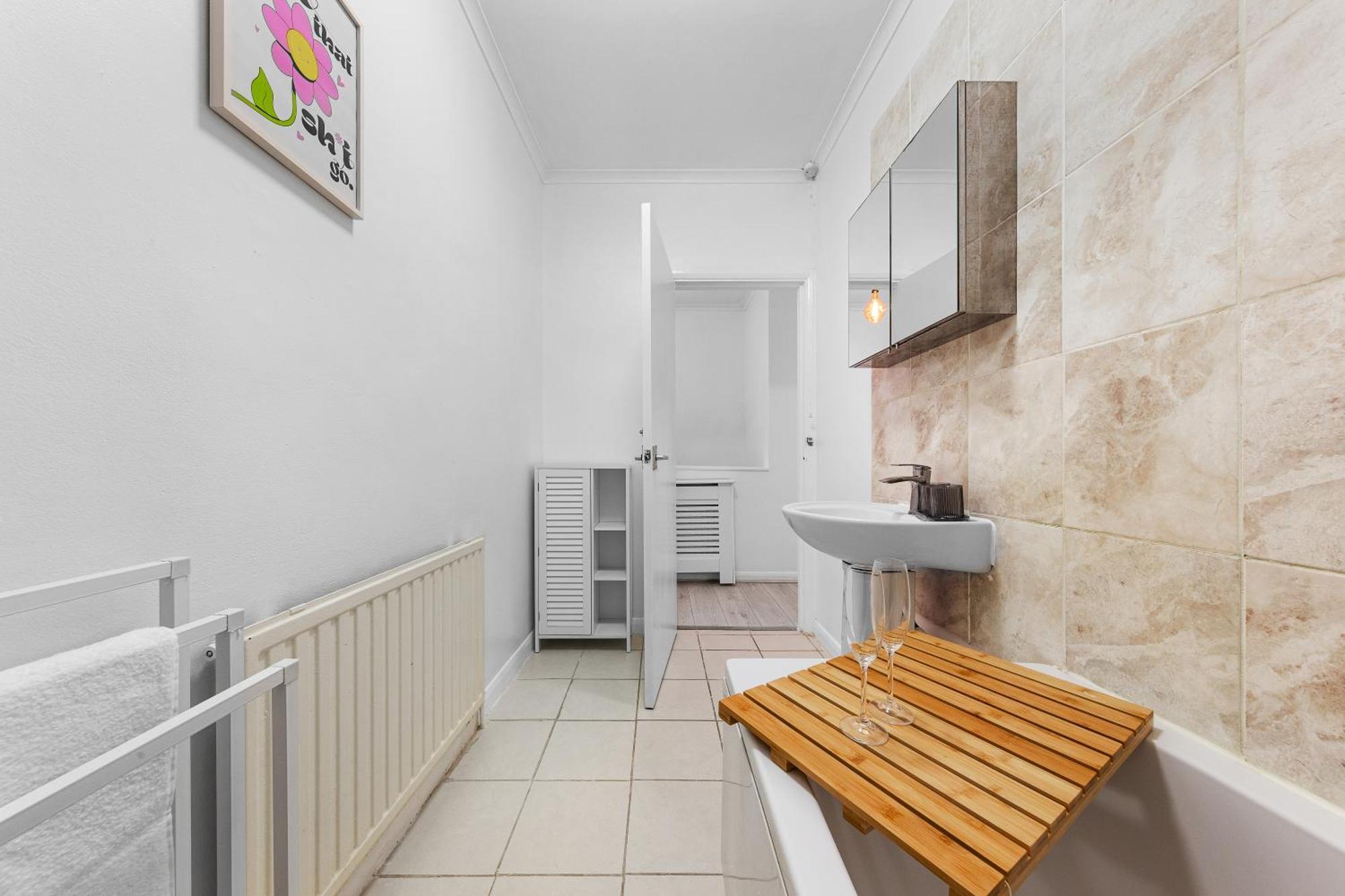 Stylish Flat Near Tower Bridge & Bridge Apartment London