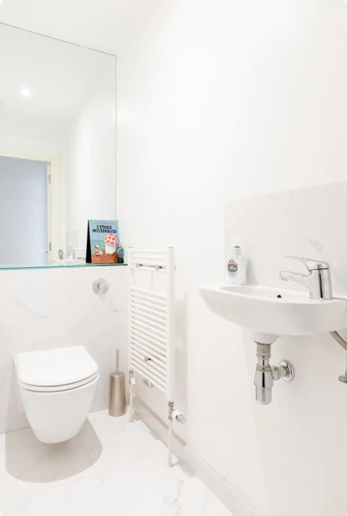 Lockable Ensuite In Modern Space With Shared Kitchen Fast Wifi Privat bolig London