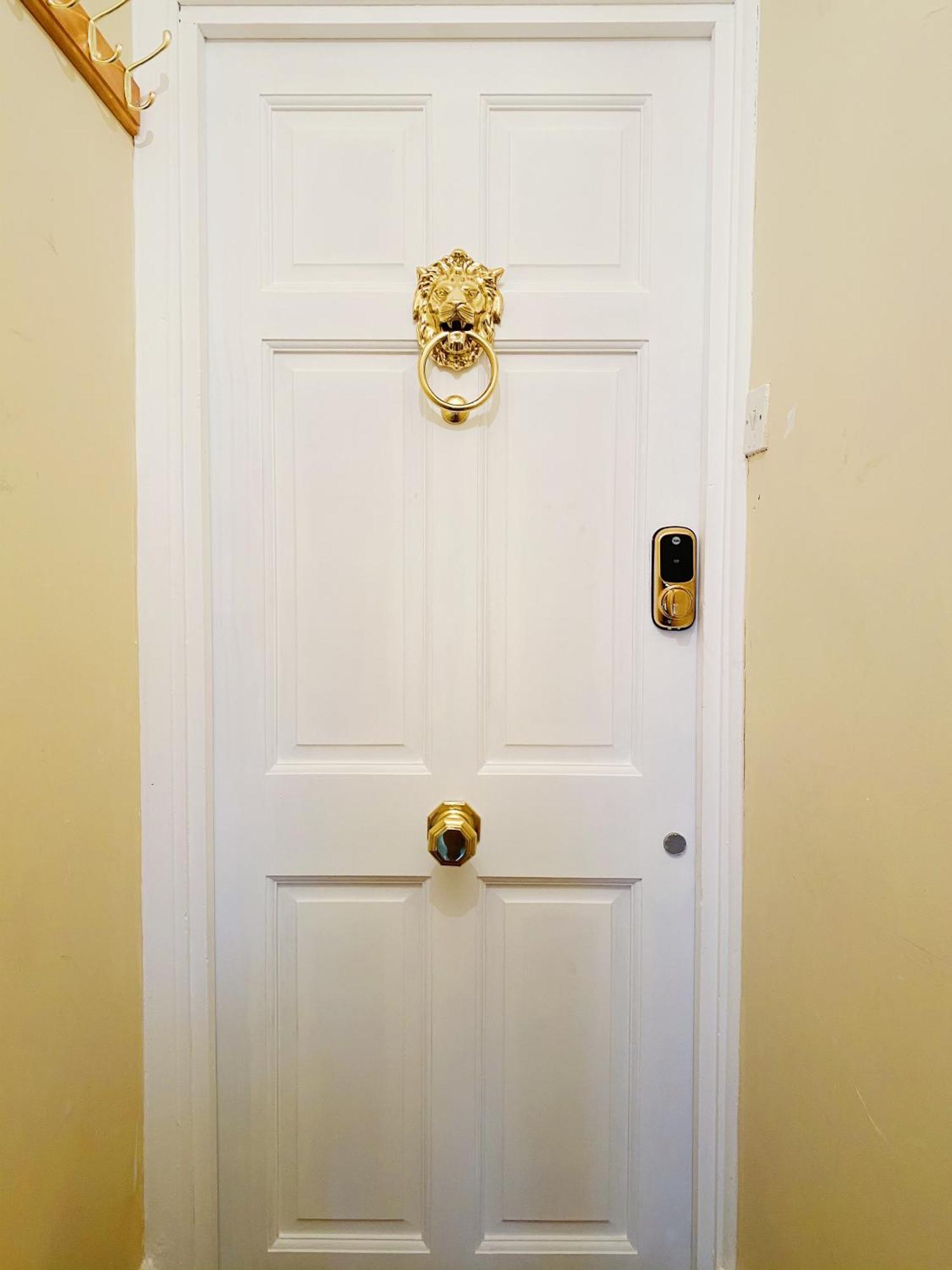 Boutique Style With Kitchen, Huge Shower, King Bed Appartement Londres