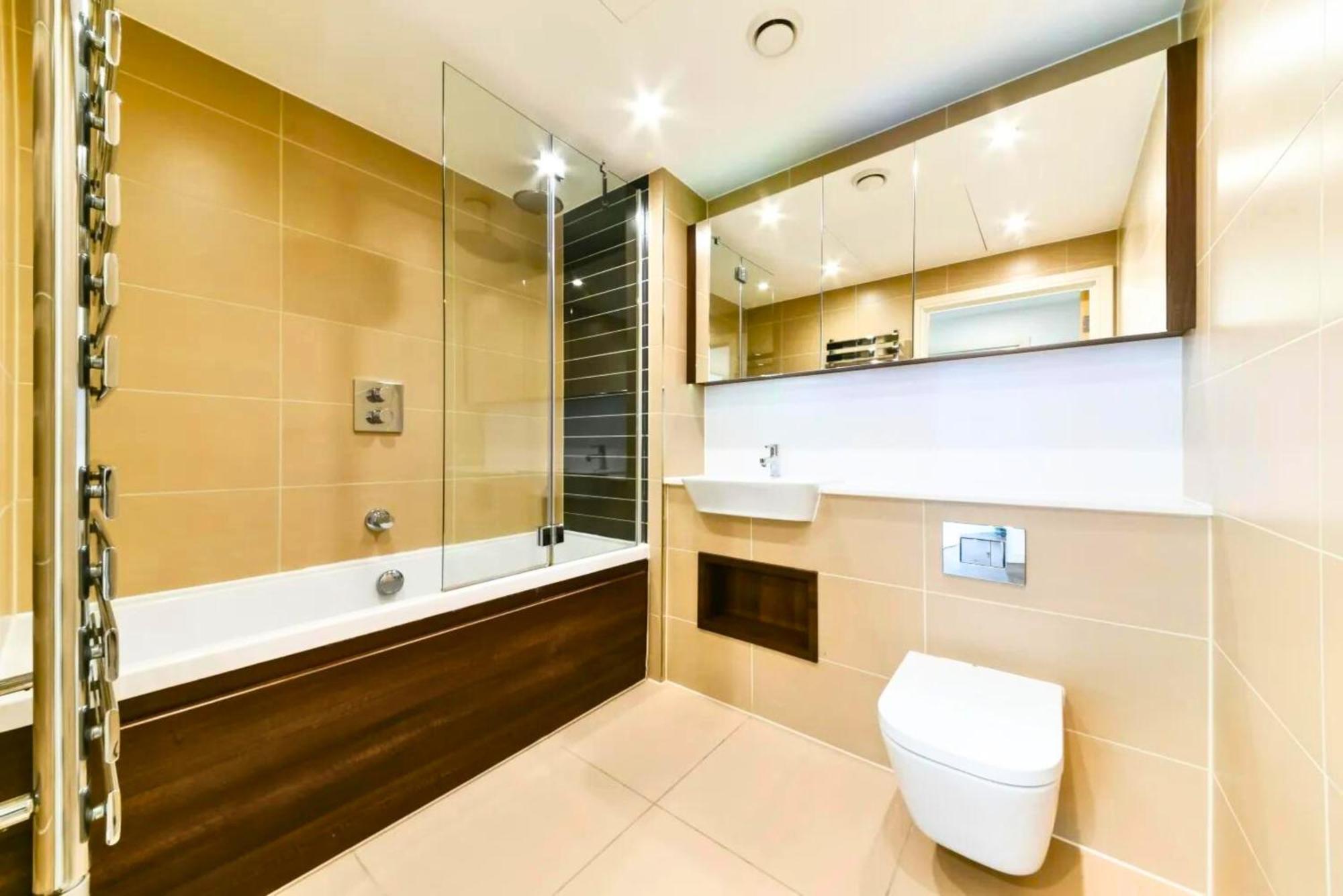 Tower Bridge - Balcony - Ac - Heated Floor - Fast Wifi - Luxurylondonstays Leilighet *