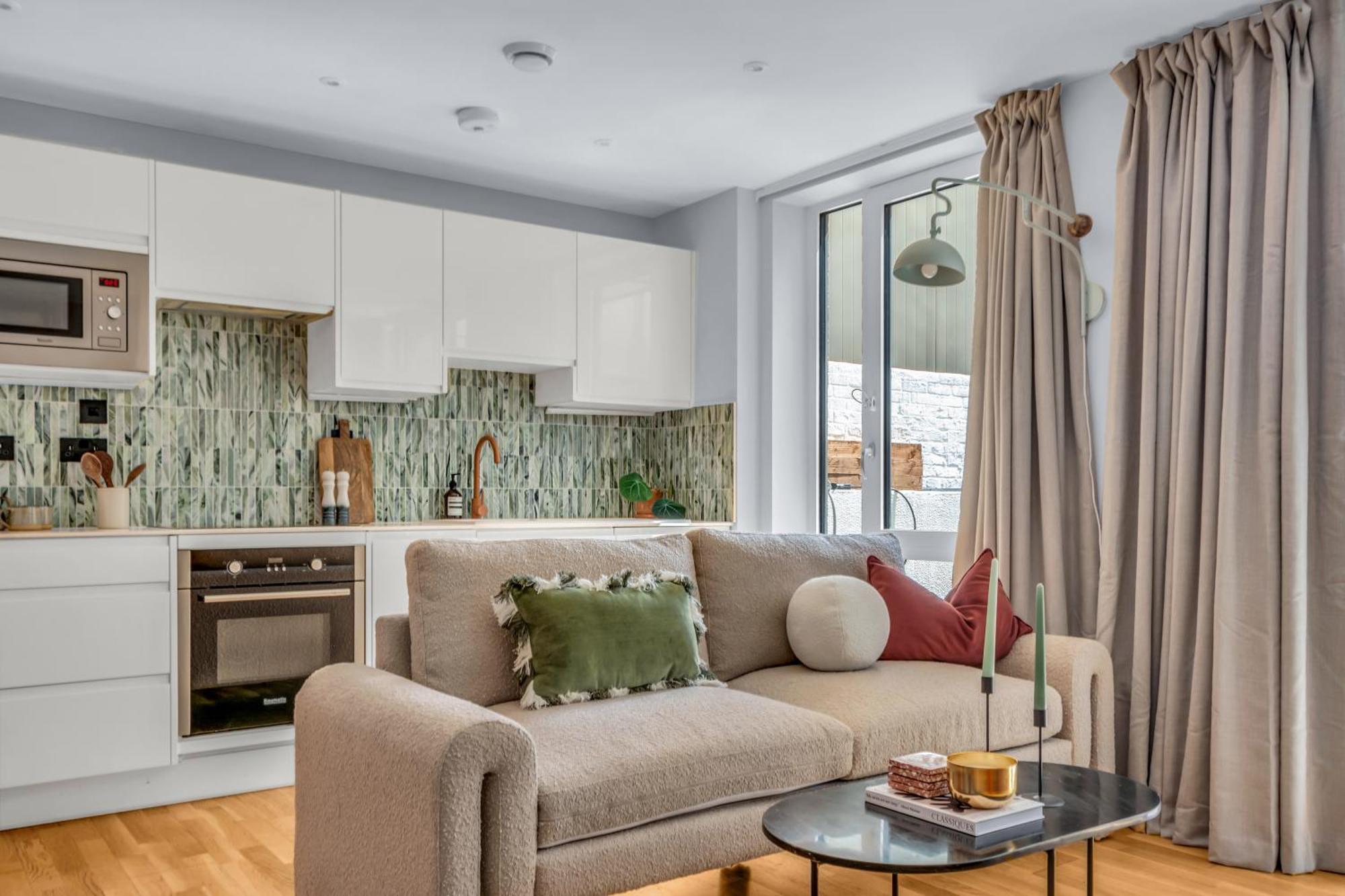 Mysquare Two Bedroom In Limehouse Appartement Londen