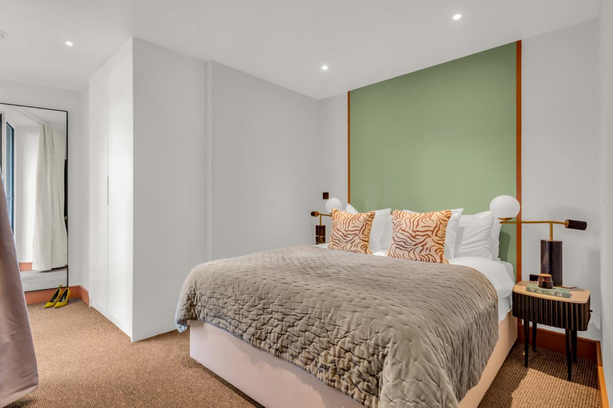 Mysquare Two Bedroom In Limehouse * Londen