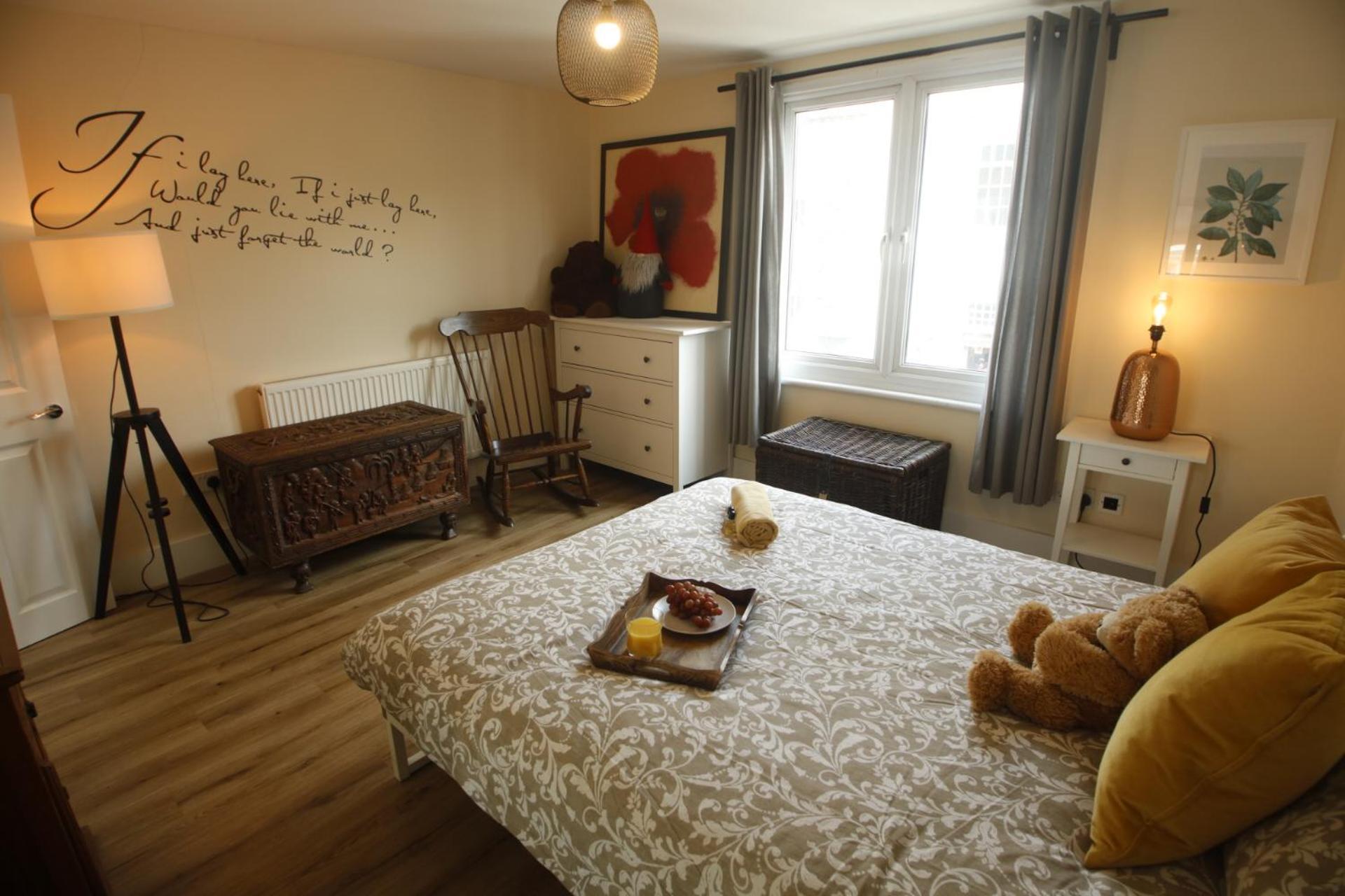 Cosy Camden 2 Bedroom With Terrace Apartment *