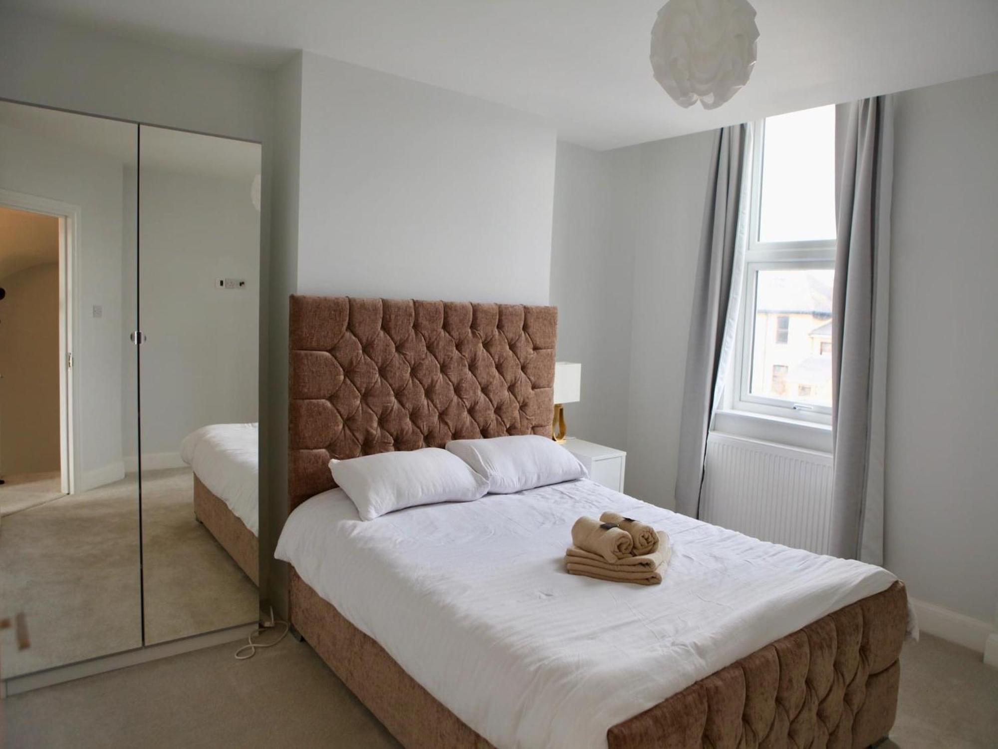 Homely En-suite Near Westfield Stratford Accommodatie bij particulieren Londen