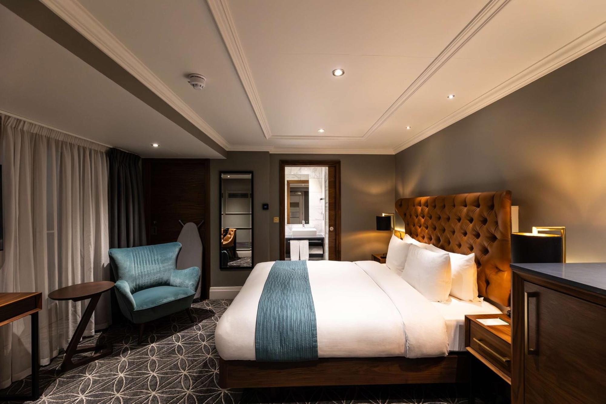 100 Queen's Gate London, Curio Collection By Hilton Hotell