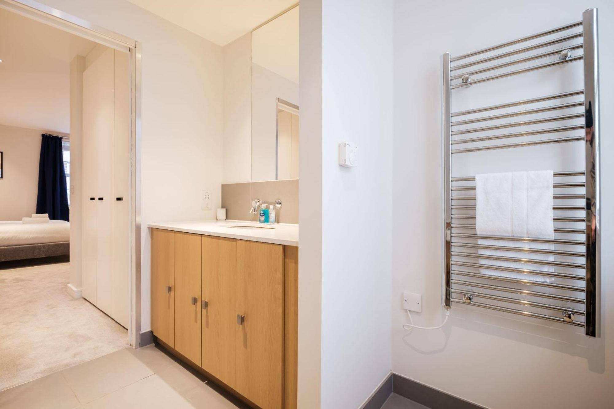 Of - 2br - Cityapartmentstay Lejlighed London