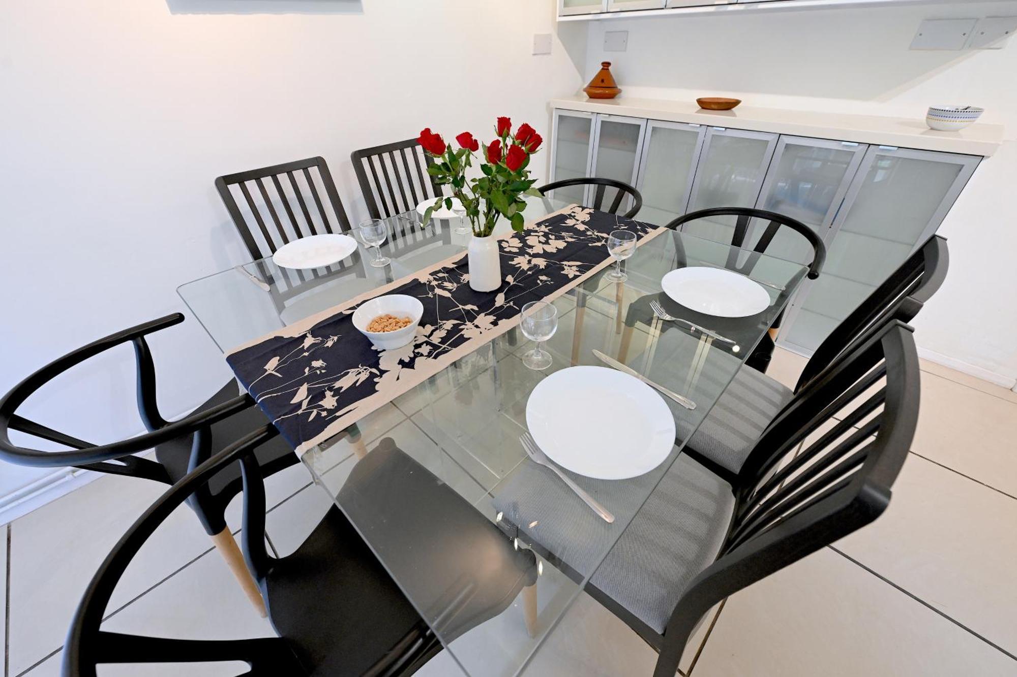 4 Bedroom Patio House Regent's Park - Parking Londen