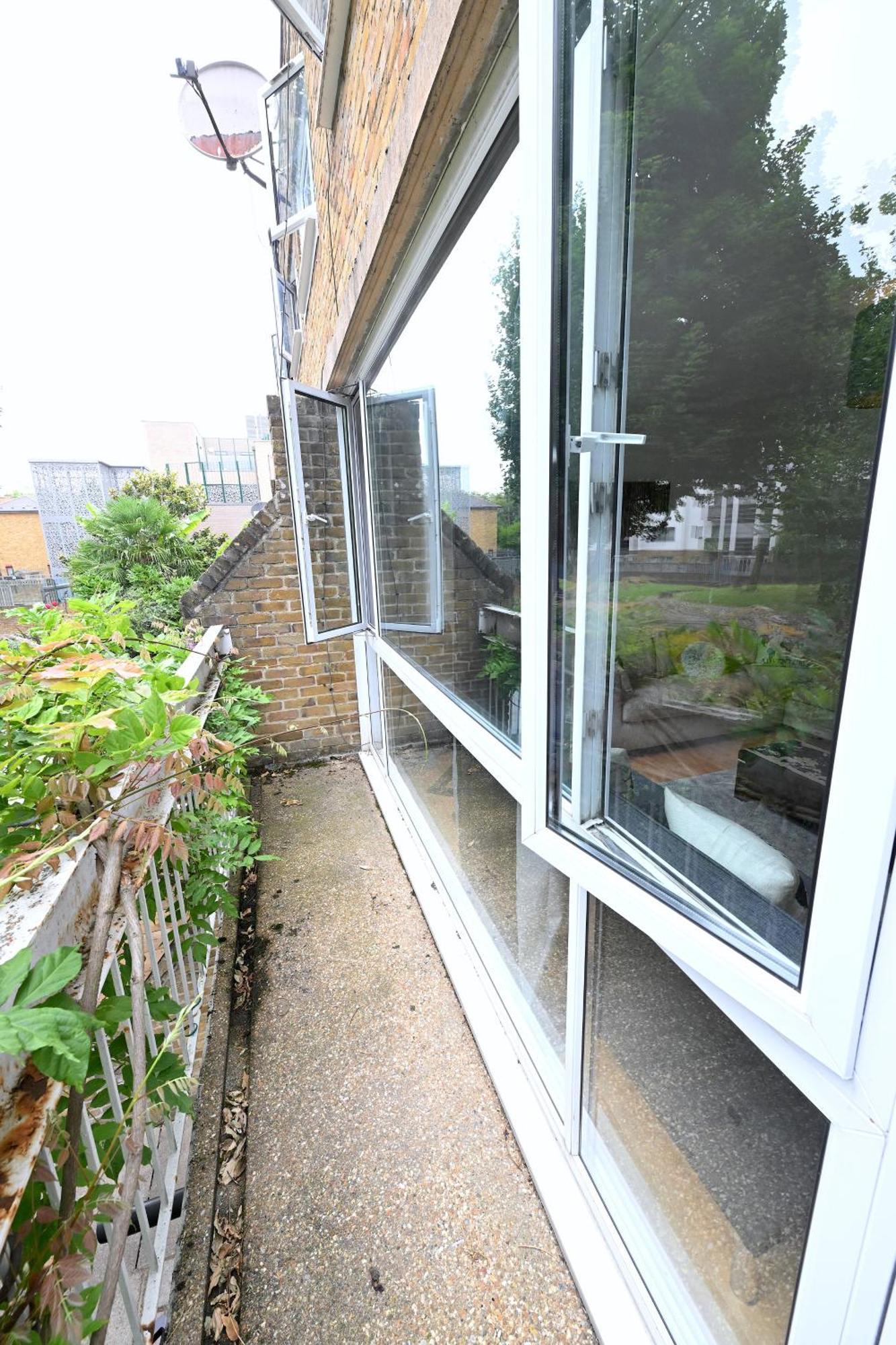 4 Bedroom Patio House Regent's Park - Parking Appartement *