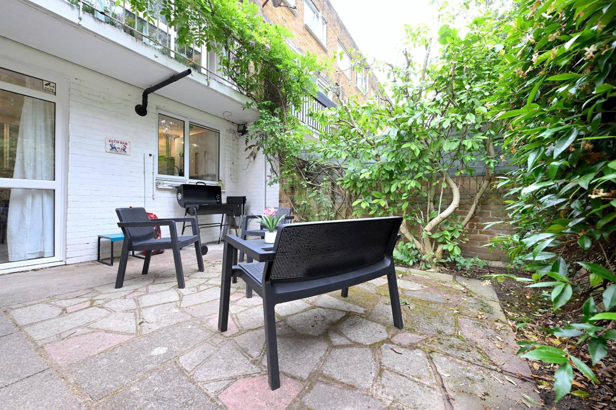 4 Bedroom Patio House Regent's Park - Parking Appartement