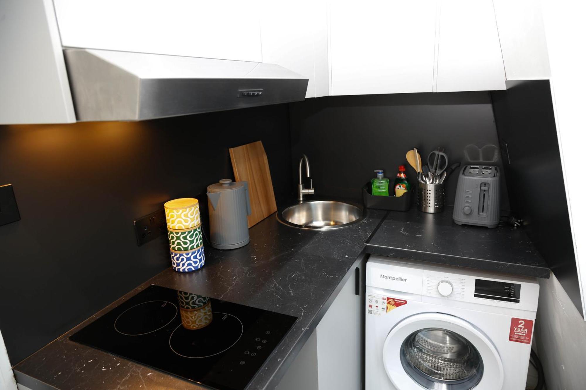 Appartement New Luxury In Next To Shops, Cafes, Bars & Metro *