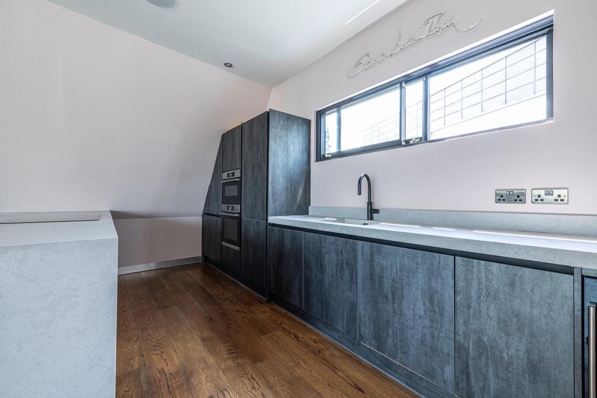 Privat overnatting Penthouse Of Old Piano Factory In Kentish Town -