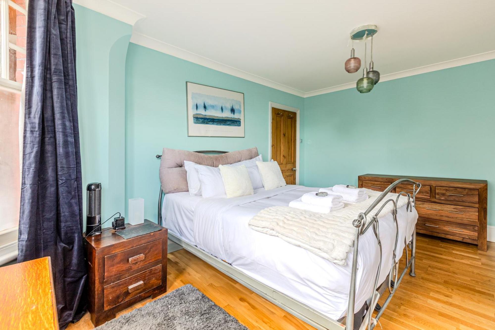 Semesterbostad Peaceful 1br Flat, 3min Tube, Nw, Close To Wembley
