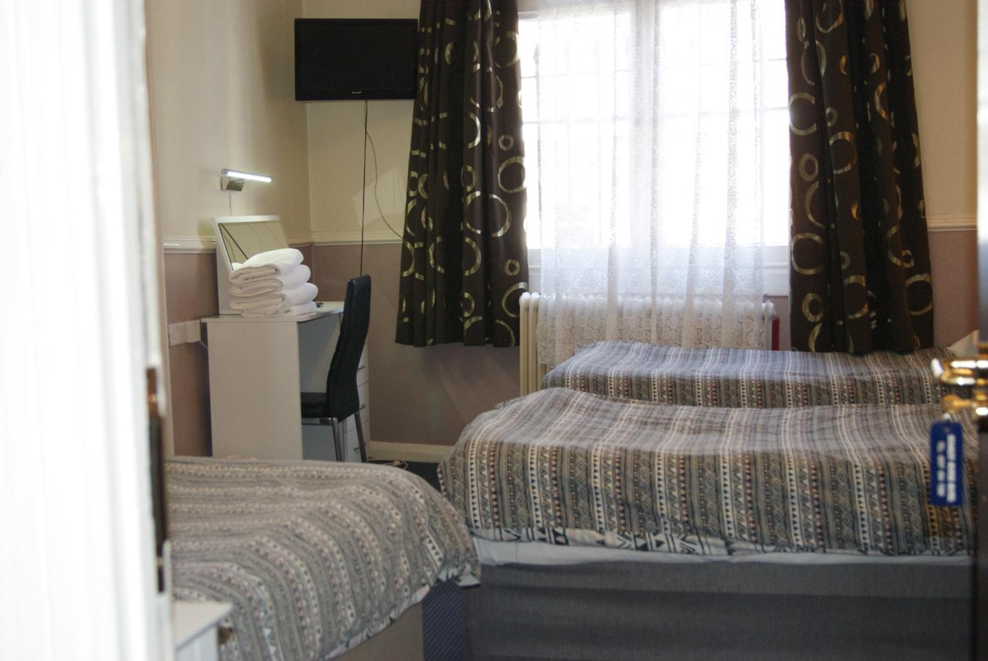 Stanley House Hotel 2*