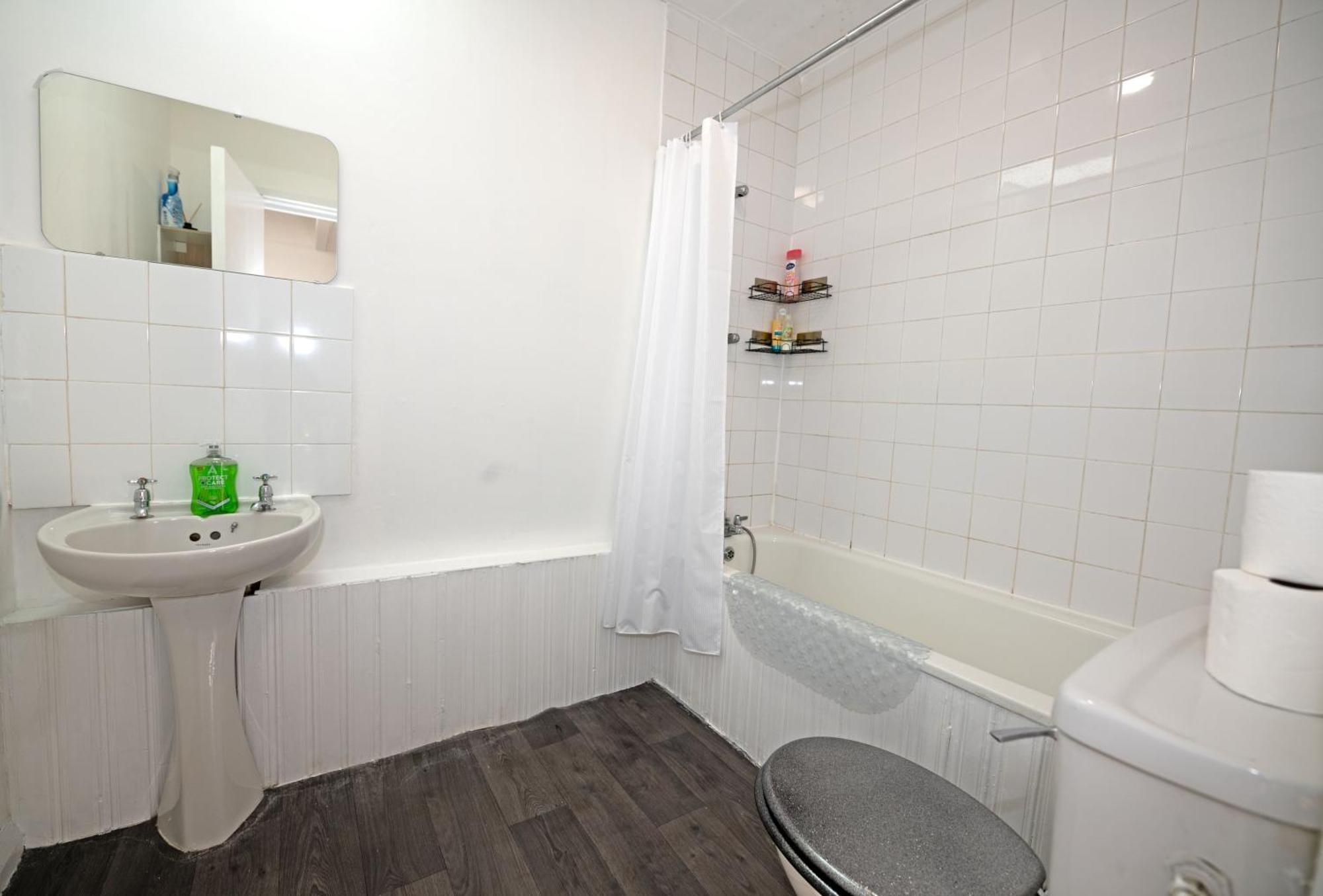 Cosy In Central Apartment *