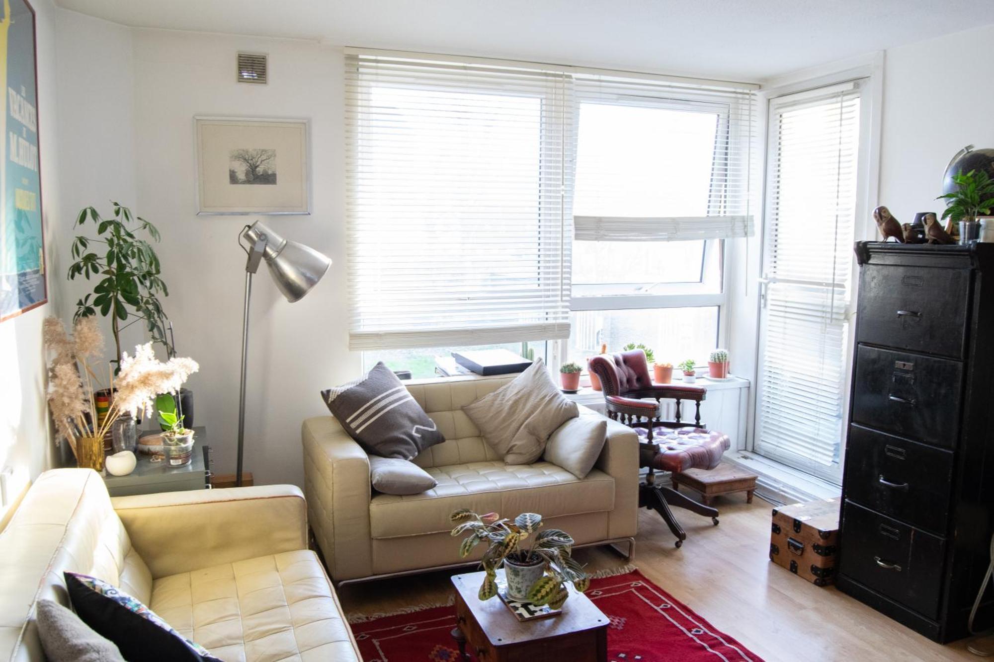 Characterful 1 Bedroom Flat Close To Dlr