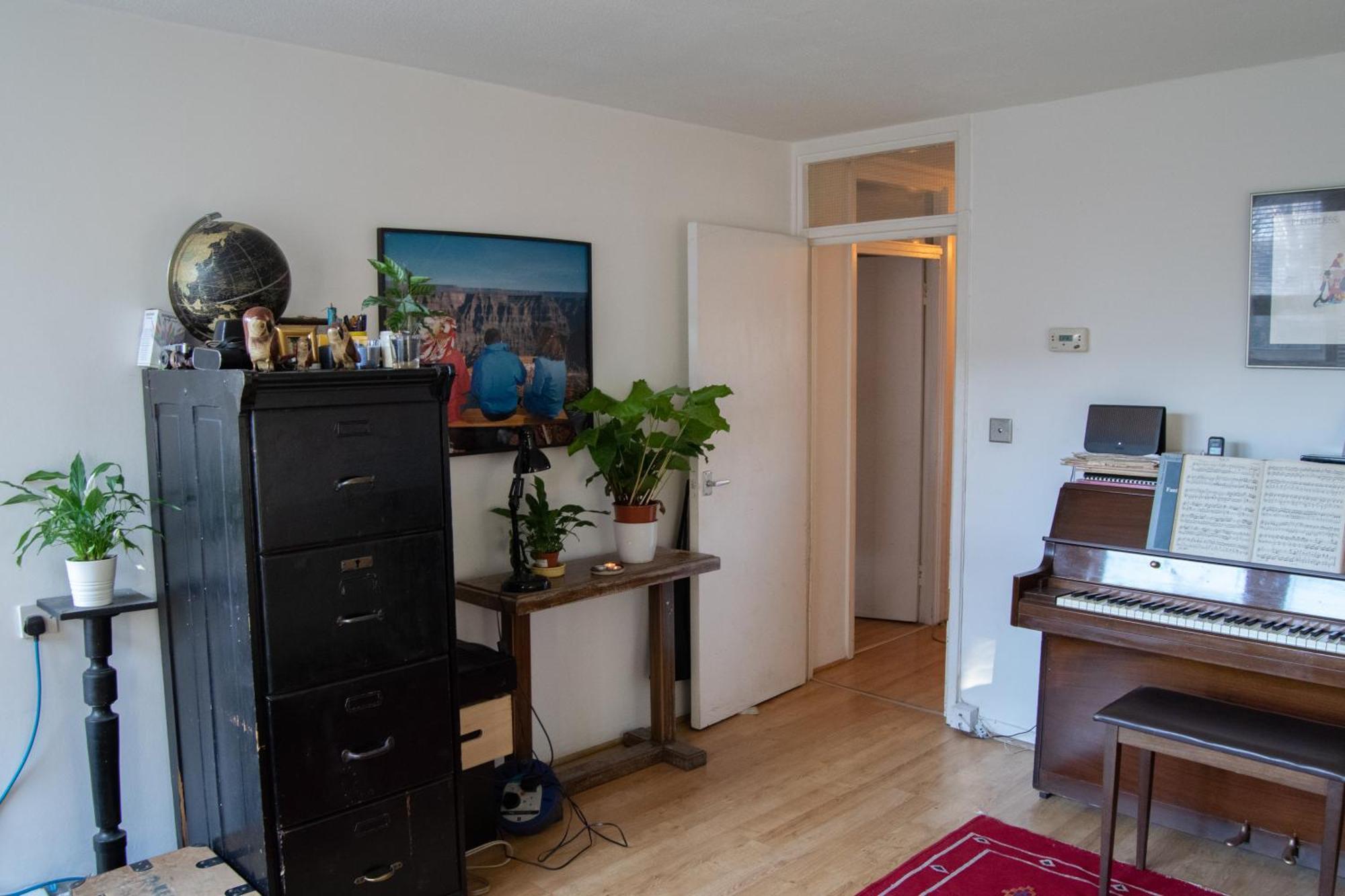 Characterful 1 Bedroom Flat Close To Dlr Apartment London