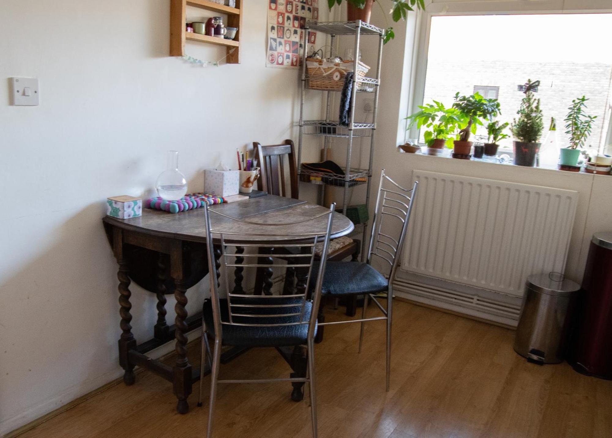 Characterful 1 Bedroom Flat Close To Dlr * London