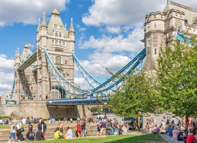 Appartamento 2 Bedroom Tower Bridge With Free Secure Gated Parking - Perfect For Long Londra