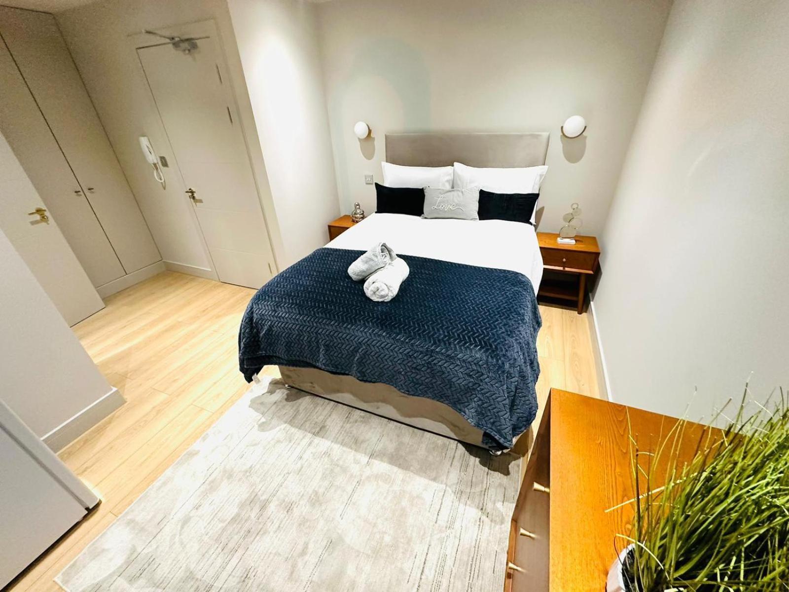 Luxury Flats, Convenient For Tourists Lejlighed