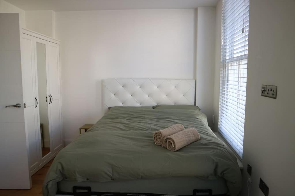 Appartement 2 Bedroom Modern, Simple Flat In Broadway Market *