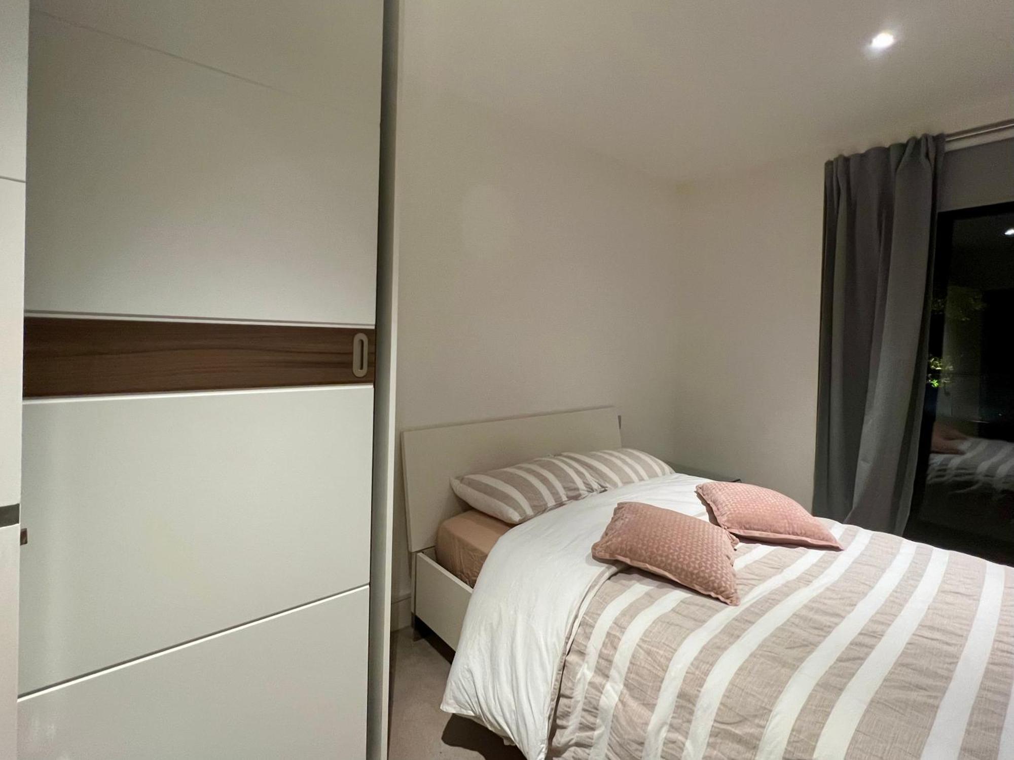 Spacious One-bedroom In London