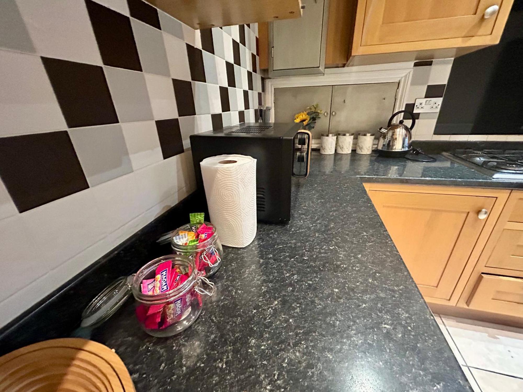 Lägenhet Charming 2 Bedroom Family London