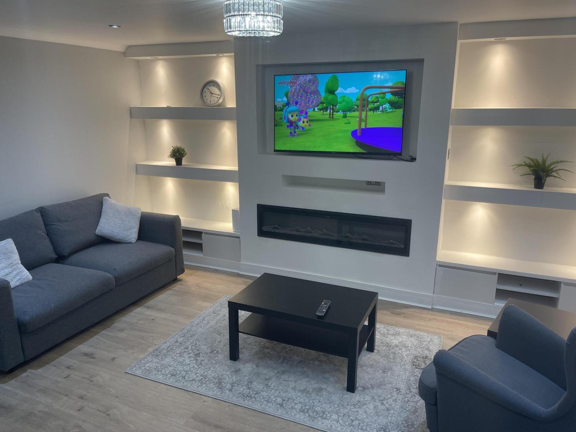 Cozy House With 3 Bedrooms * Londra