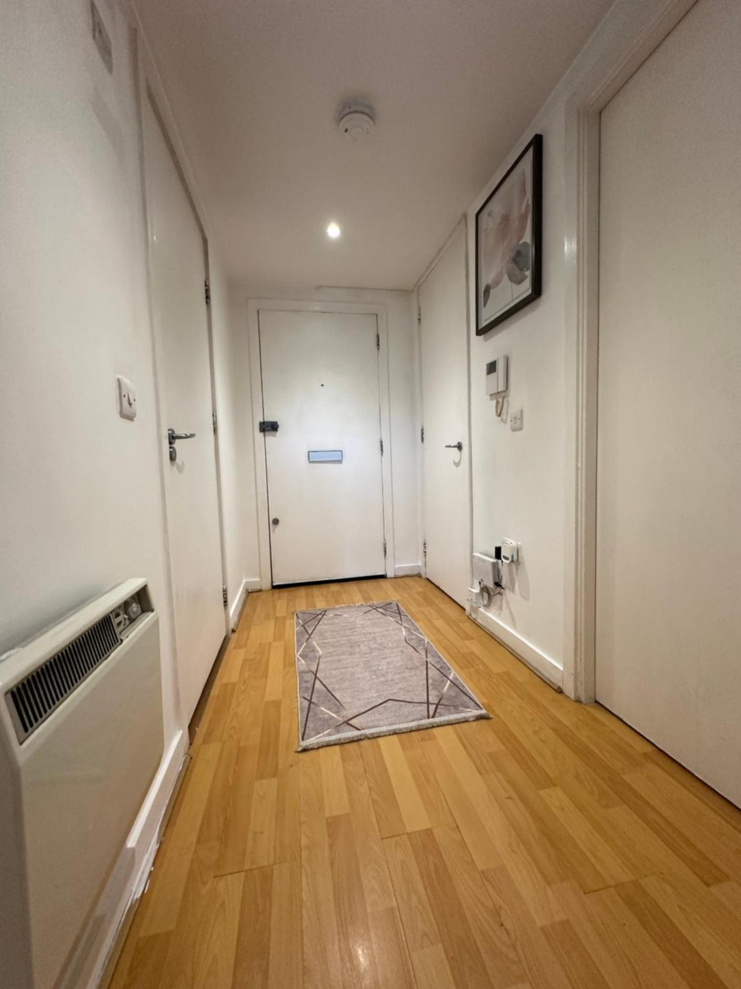 Greenwich Staycation! Gym-pool-parking-tube Station 2mins Away Leilighet