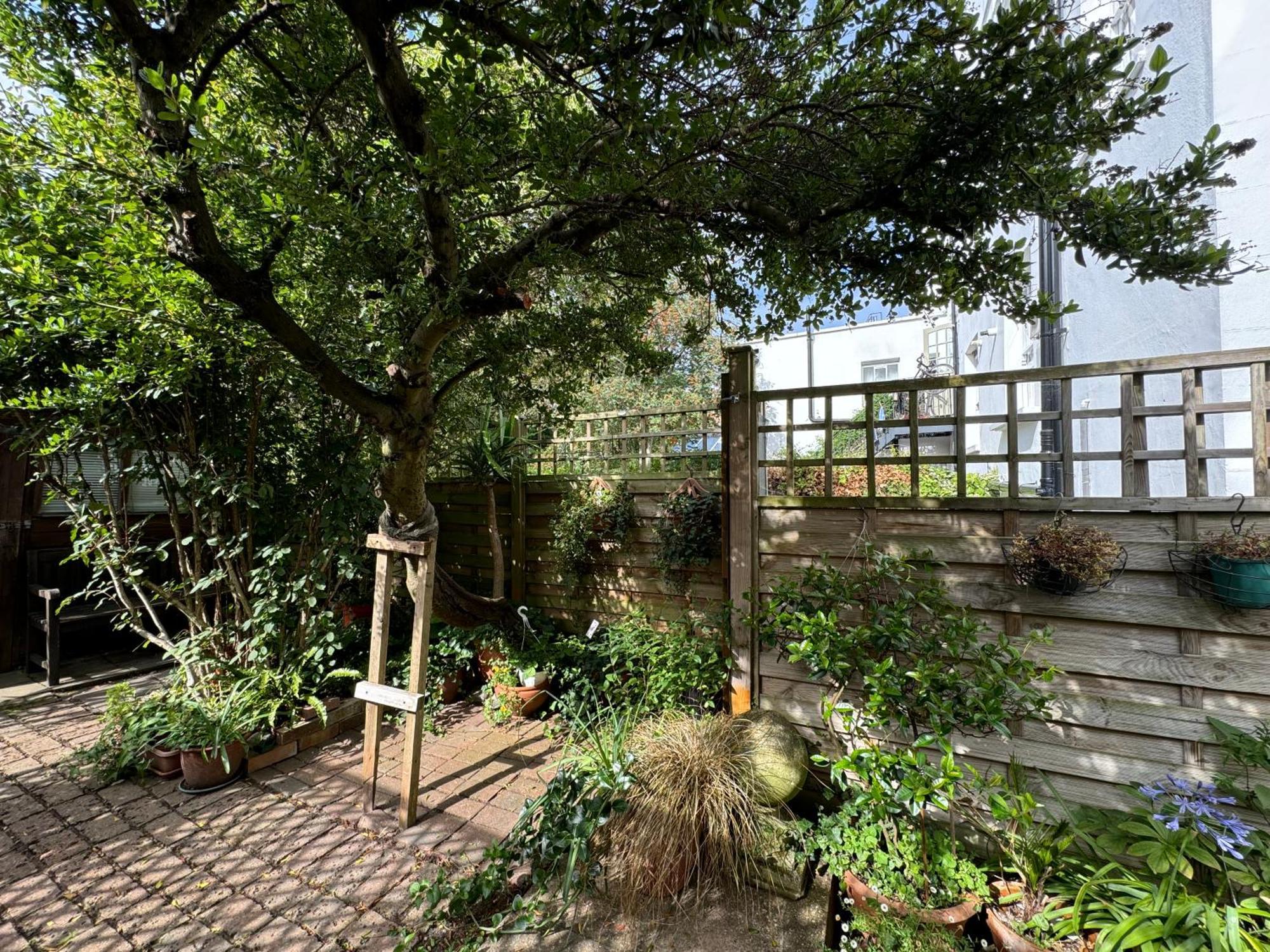 Delightful 3bd Family W Garden Finsbury Park Lägenhet London