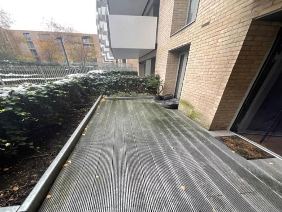 Modern One Bed Flat, Near City Airport ,excel Centre, Dlr & Barrier Park